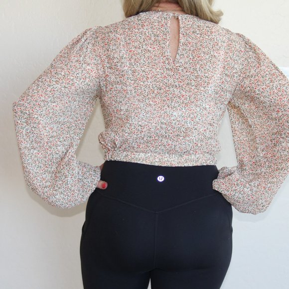 Minkpink Lydia Twist Plisse Long-Sleeve Blouse Size XS - Picture 8 of 12